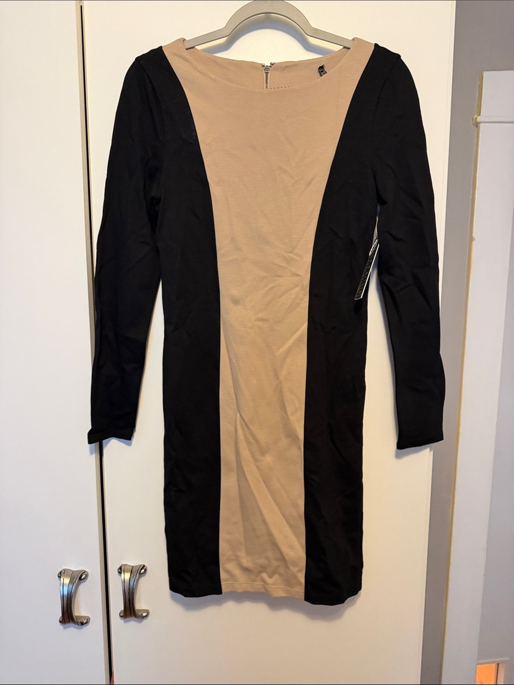 Alice + Olivia Black and Nude Colorblock Long Sleeve Sheath Dress